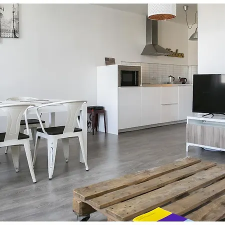 Urban Loft & Apartmanhotel *