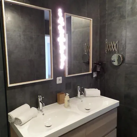 Urban Loft & Apartmanhotel Marseille